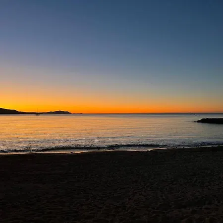 Agreable T2, Plein Centre, Calme * La Ciotat